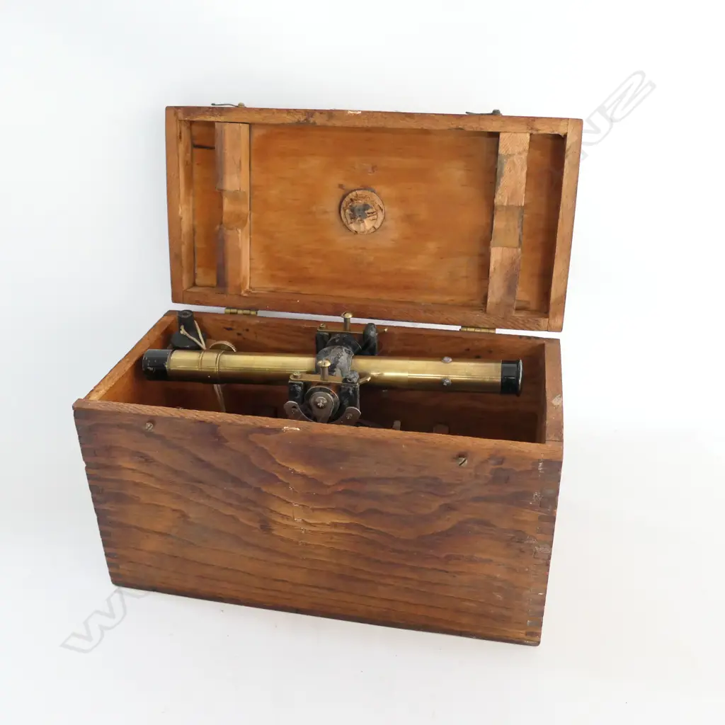 BOSTRUM-BRADY SURVEYOR'S TRANSIT IN BOX Image 1++